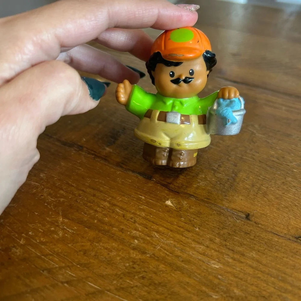 Fisher Price Little People zookeeper  as is